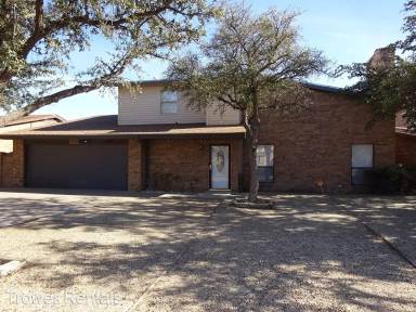 Main picture of 3976 Lakeside Dr