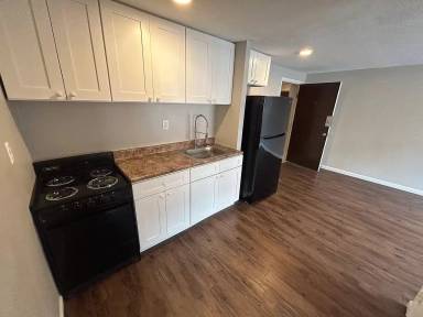 Main picture of 3022 W 14th St