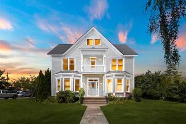 Main picture of 9827 270th St NW