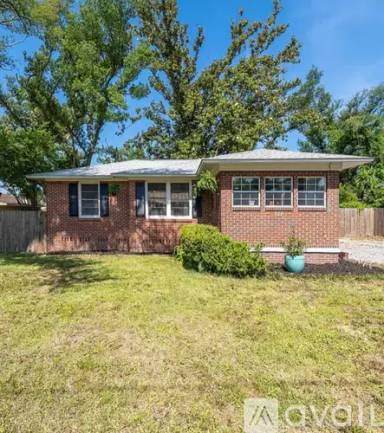 Main picture of 111 N Marie Dr