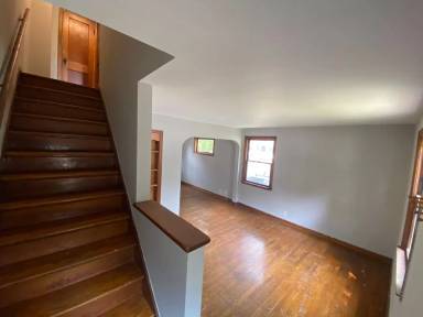 Main picture of 2547 Neil Ave