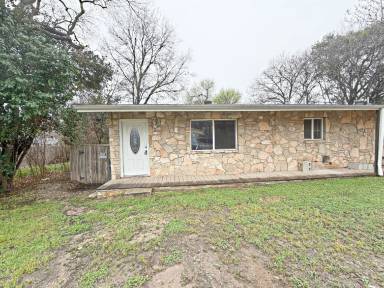 Main picture of 817 Zachry Dr