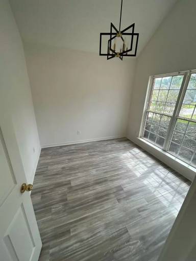 Main picture of 545 Carlton Pointe Dr