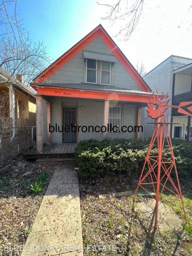 Main picture of 11 N Boeke St