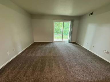 Main picture of 360 S Rosenberger Ave