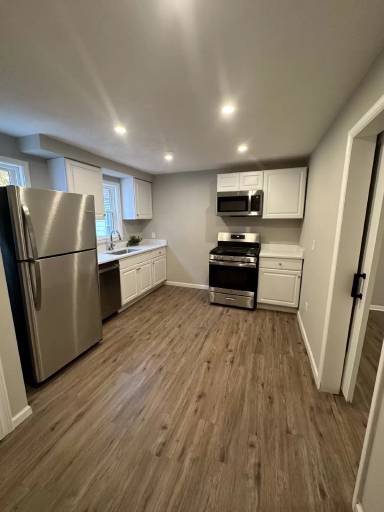 Main picture of 2057 Fairview Ave