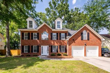 Main picture of 107 Spalding Cir