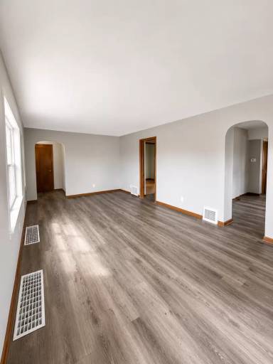 Main picture of 1502 S Champion Ave