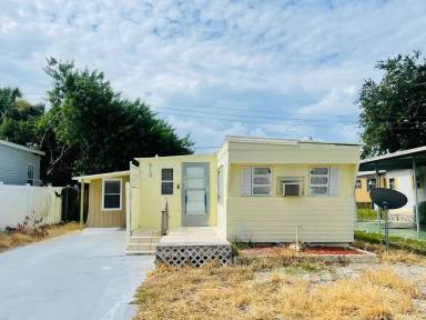Main picture of 910 51st Ave W