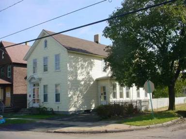 Main picture of 1013 Stark St