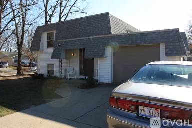 Main picture of 2455 Woodcliff Ave SE