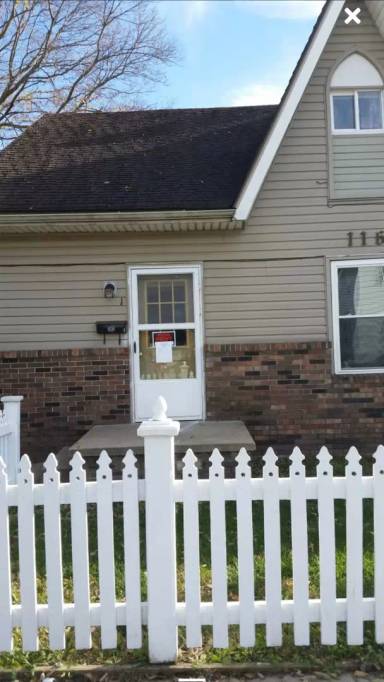 Main picture of 116 E Front St