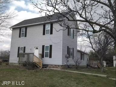 Main picture of 11128 Aboite Center Rd