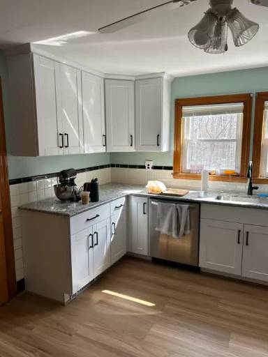 Main picture of 35 Saint John Ave
