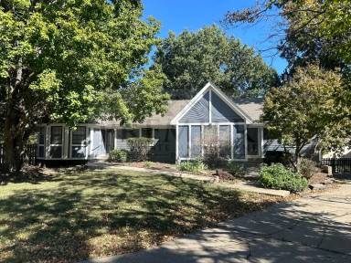 Main picture of 1008 NE 2nd St