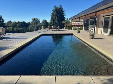 Main picture of 10505 Cherry Ridge Rd