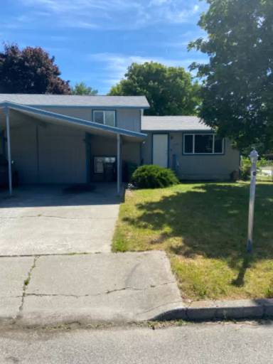 Main picture of 2705 N Robie Ct