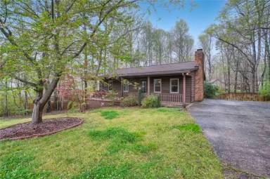 Main picture of 4680 Whispering Woods Dr