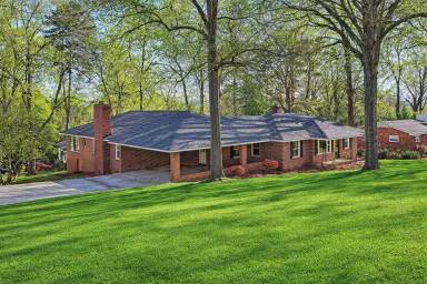 Main picture of 2415 Apricot Ln