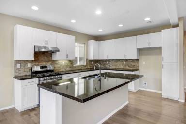 Main picture of 16524 Cadence Ln