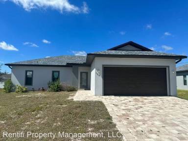 Main picture of 130 SW 37th Ave