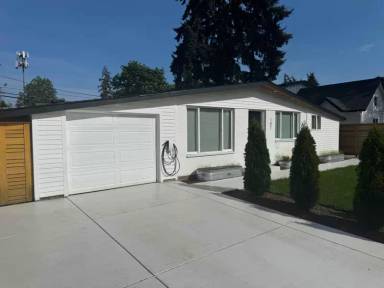 Main picture of 101 NE 95th Ave