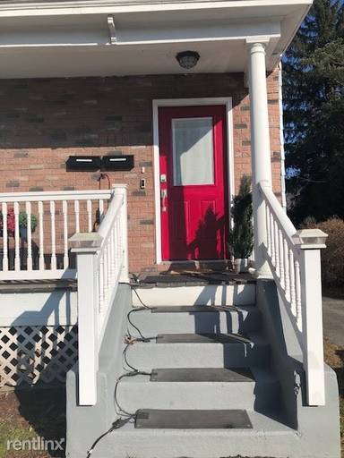 Main picture of 117 Massasoit Rd