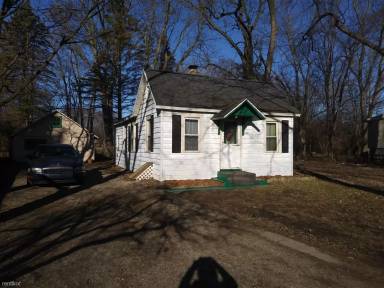 Main picture of 1902 W Franklin St