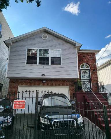 Main picture of 46 4th St