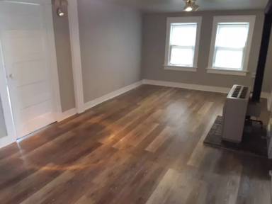 Main picture of 1204 Shawano Ave