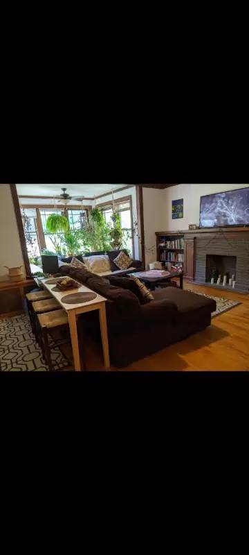 Main picture of 6749 N Lakewood Ave