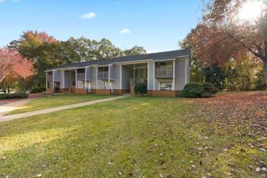 Main picture of 500 Fairview St