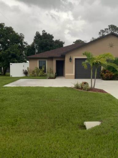 Main picture of 3729 SW 8th Ct