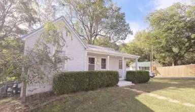 Main picture of 301 Pierce St