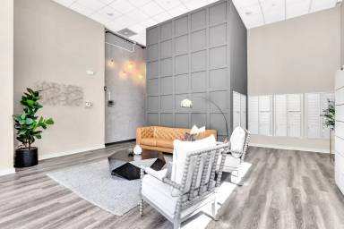 Main picture of 525 Parkway Dr NE