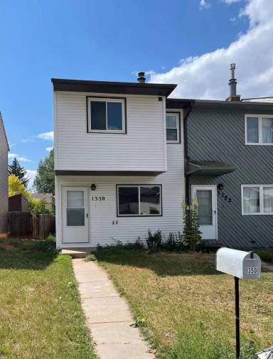Main picture of 1370 N 18th St