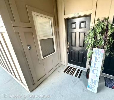 Main picture of 230 Nat Turner Blvd S