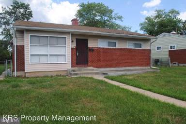 Main picture of 6600 Laurelton Ave