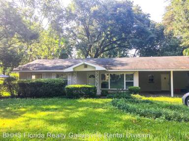 Main picture of 2051 SW 43rd Ave
