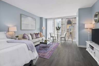 Main picture of 29 W Lake St