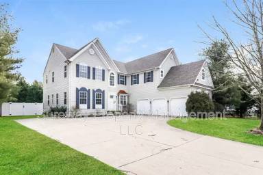 Main picture of 1 Turnbridge Dr