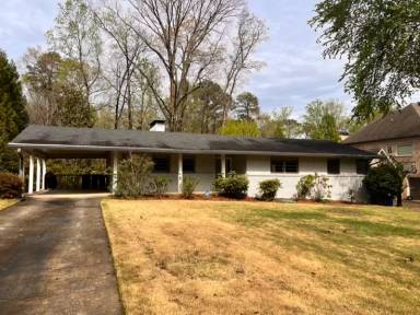 Main picture of 2733 Redding Rd NE