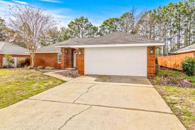 Main picture of 230 Beacon Way