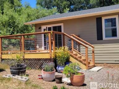 Main picture of 1880 Schaeffer Rd