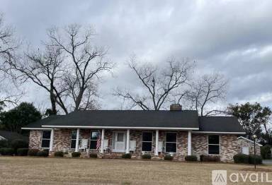 Main picture of 306 N Caswell St