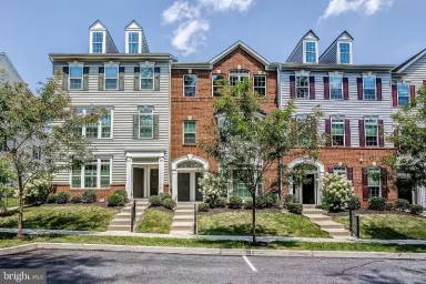 Main picture of 12 Eagle Ln