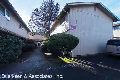 Main picture of 122 NE Conifer Blvd