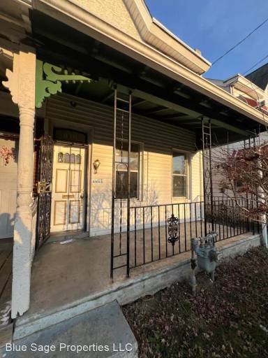 Main picture of 1011 Parker St