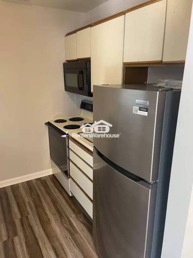 Main picture of 4 Cloverwood Ct