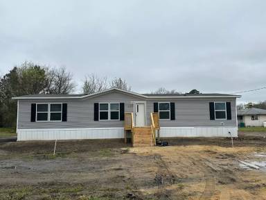 Main picture of 225 N Trade St